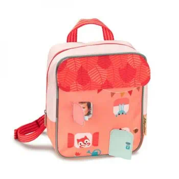 mochila-cabana-na-floresta