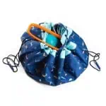 O saco de arrumação Play&Go Outdoor Surf é impermeável. Uma solução para o exterior única para adultos e crianças! |Dimensão: Ø140cm |Fabricante: Play&Go