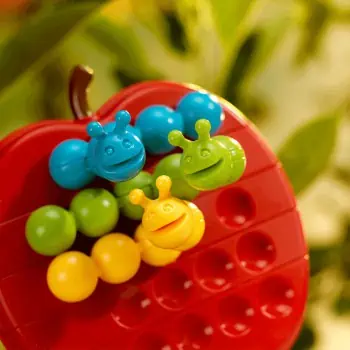 Jogo Apple Twist