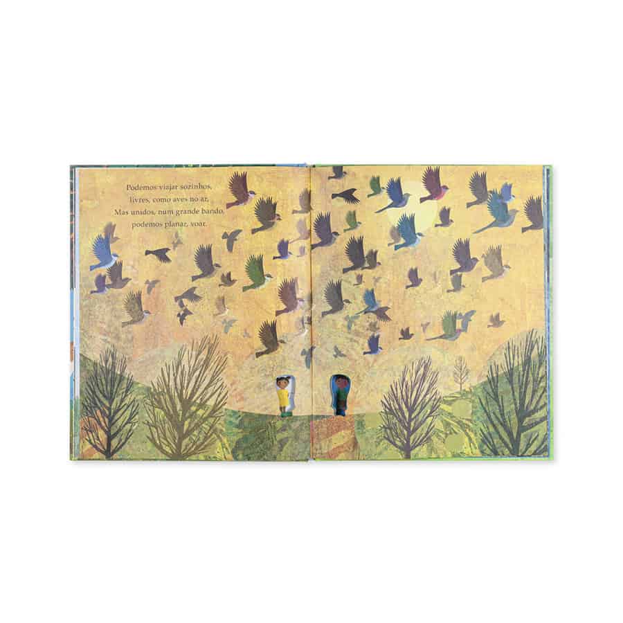 Todos Juntos - Edicare Todos juntos - Edicare. Um livro especial, com a ilustração recortada e o texto em rima da Edicare Editora.